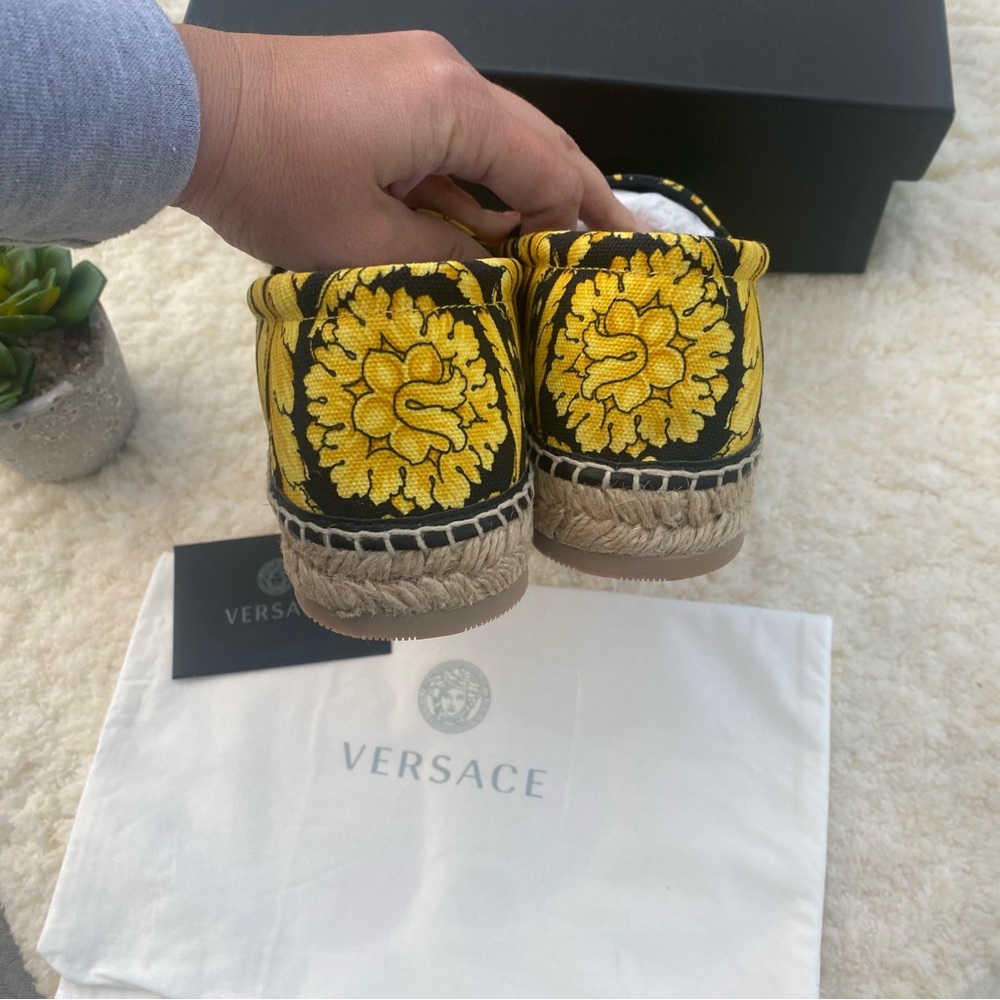 Versace Espadrilles - Picture 4 of 5